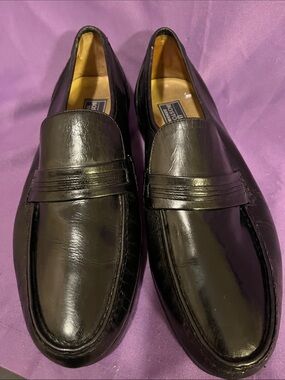 Bostonian Black Leather Loafers